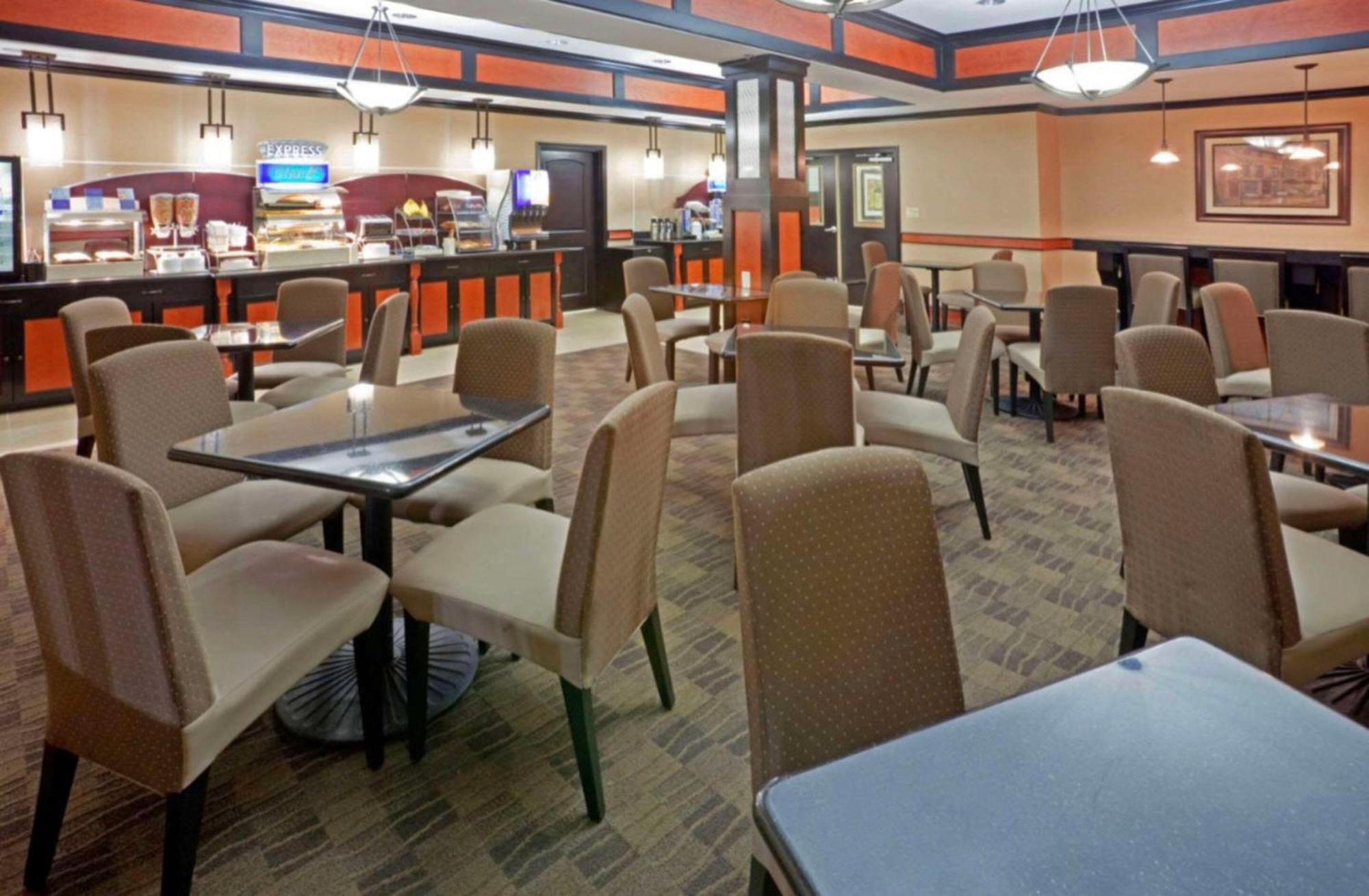 Comfort Inn & Suites Dallas Medical-Market Center Kültér fotó