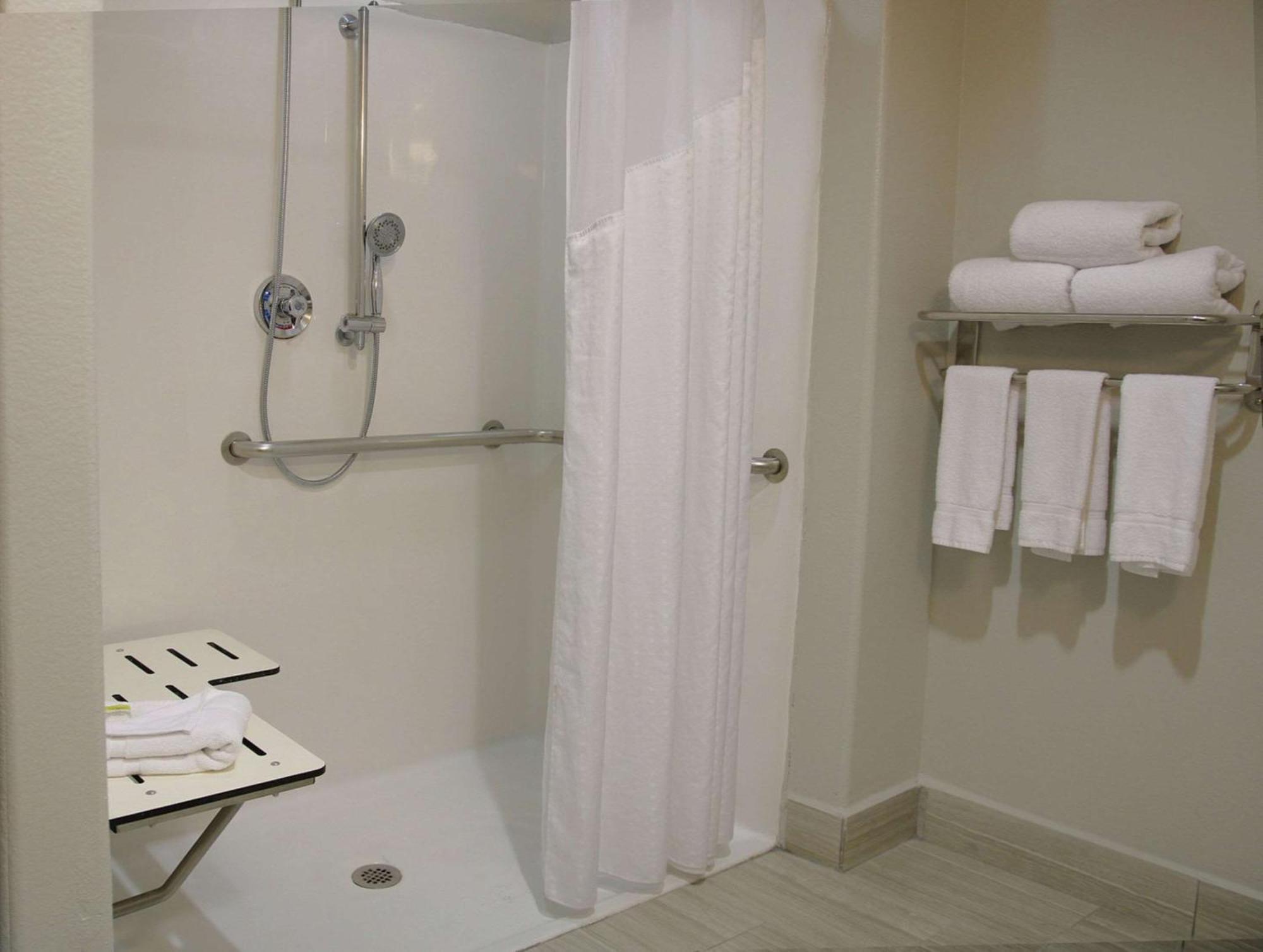 Comfort Inn & Suites Dallas Medical-Market Center Kültér fotó